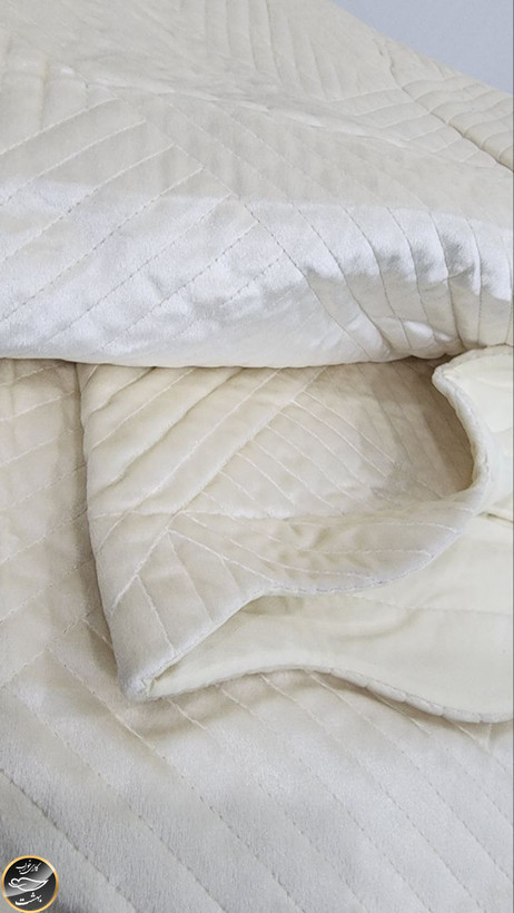 روتختی یک نفره پنبه دوزی مخمل برند Toyoترک (دو تکه - بژ)