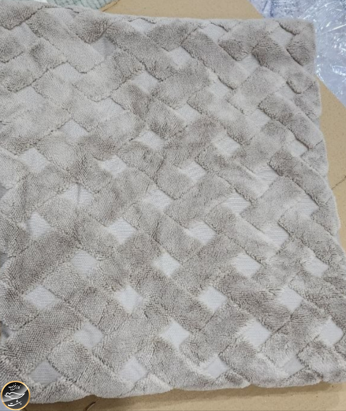رومبلی دونفره مخمل (رنگ بژ - 180x220 سانتی متر)