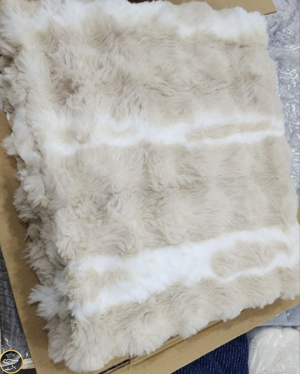 رومبلی خز دار (رنگ کرم - 170x220 سانتی متر)